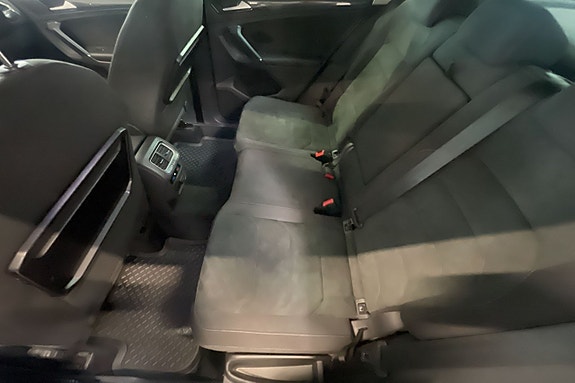 Volkswagen Tiguan 9 of 15