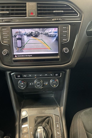 Volkswagen Tiguan 13 of 15