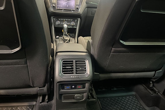Volkswagen Tiguan 10 of 15