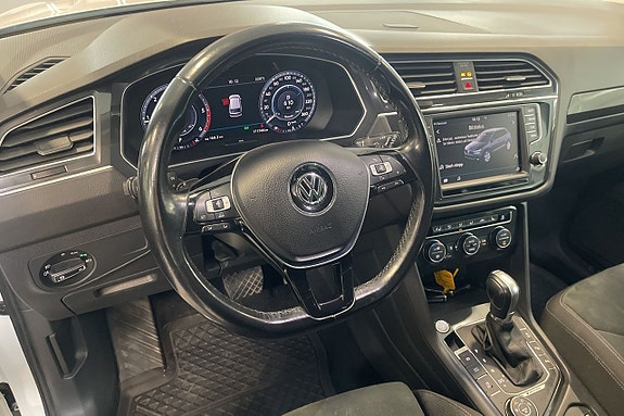 Volkswagen Tiguan 8 of 15