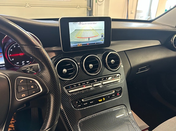 Mercedes-Benz C200 10 of 13