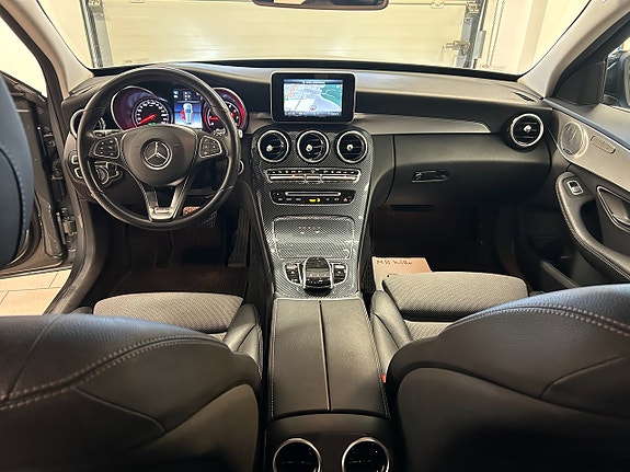 Mercedes-Benz C200 13 of 13