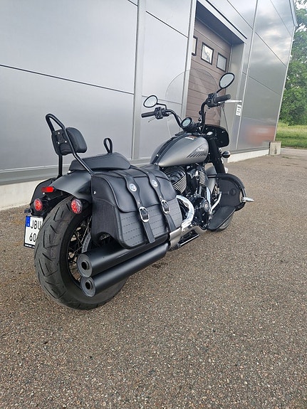 Indian Chief Bobber Dark Horse 6 of 7
