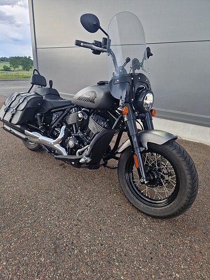 Indian Chief Bobber Dark Horse 2 of 7
