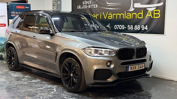 BMW X5 2 of 5