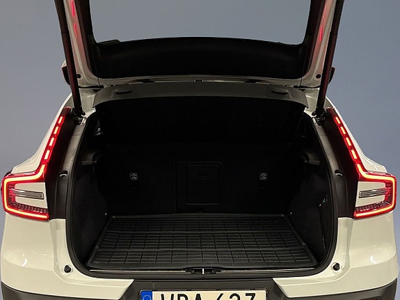 Volvo C40 10 of 13