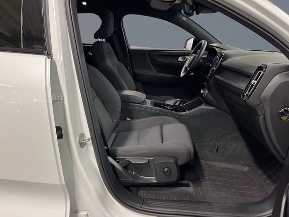 Volvo C40 8 of 13
