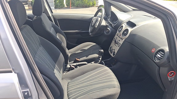 Opel Corsa 4 of 5