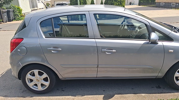 Opel Corsa 11 of 11