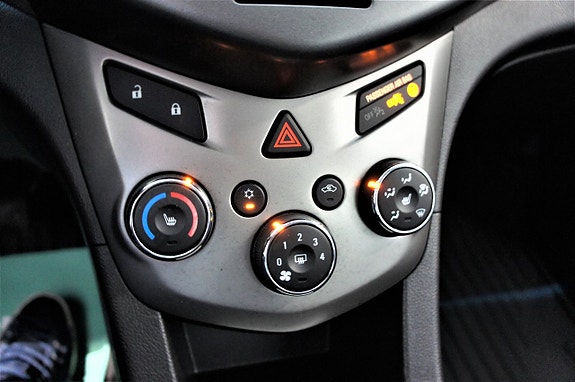Chevrolet Aveo 13 of 19