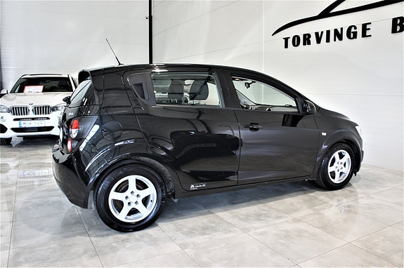 Chevrolet Aveo 5 of 5