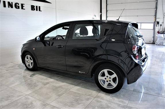 Chevrolet Aveo 6 of 19
