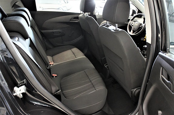 Chevrolet Aveo 18 of 19