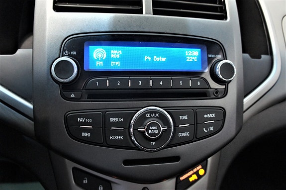 Chevrolet Aveo 12 of 19