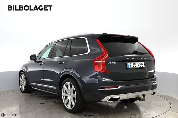 Volvo XC90 3 of 20