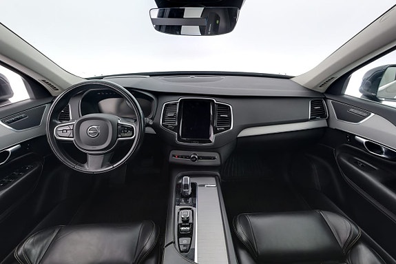 Volvo XC90 7 of 20