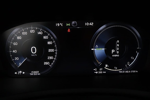 Volvo XC90 12 of 20