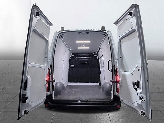 Renault Master 8 of 27