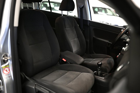 Volkswagen Golf Plus 14 of 23