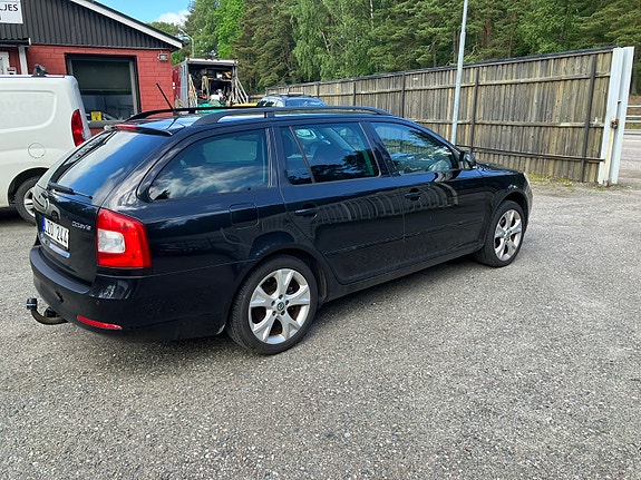 Skoda Octavia 5 of 9