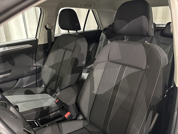 Volkswagen T-Roc 5 of 5