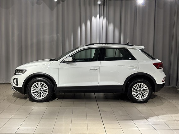 Volkswagen T-Roc 2 of 5