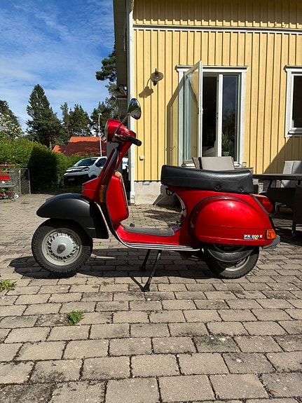 Vespa Px200e 3 of 4