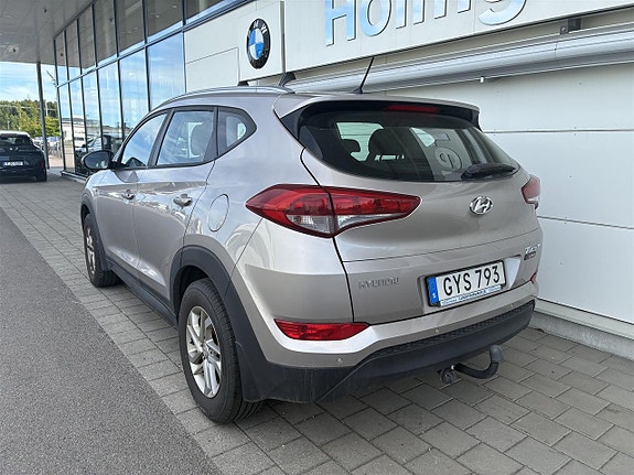 Hyundai Tucson 3 of 5