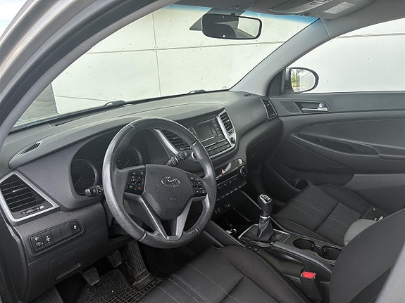 Hyundai Tucson 4 of 5