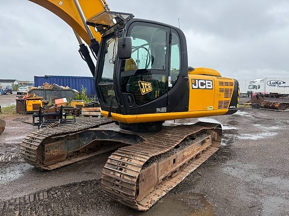 JCB JS 210 LC Centralsmörjning Engcon rototilt 2 of 5
