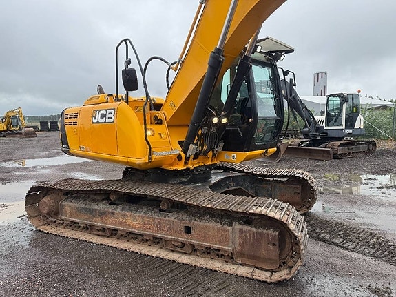 JCB JS 210 LC Centralsmörjning Engcon rototilt 5 of 5