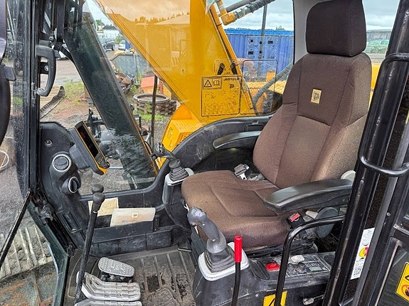 JCB JS 210 LC Centralsmörjning Engcon rototilt 6 of 11
