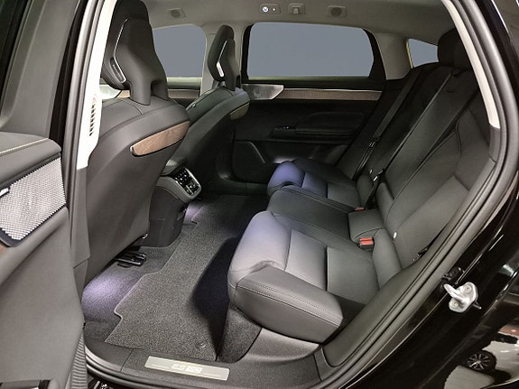 Volvo ES90 9 of 13