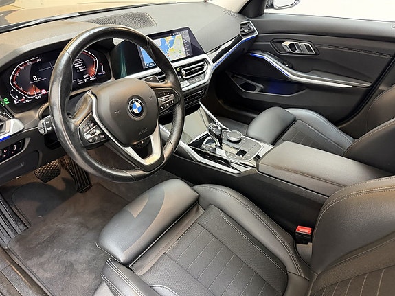 BMW 320 4 of 5