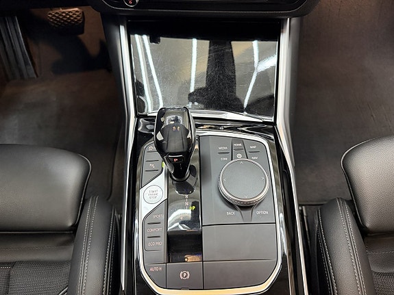 BMW 320 10 of 17