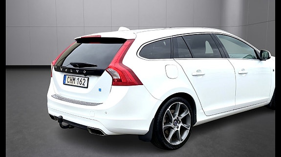 Volvo V60 14 of 30