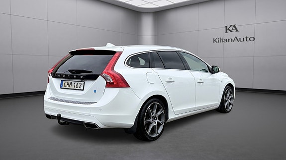 Volvo V60 13 of 30