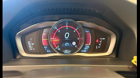 Volvo V60 17 of 30