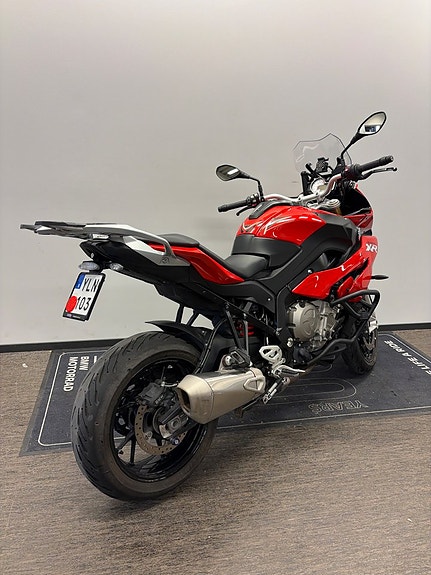 BMW S1000XR 3 of 4
