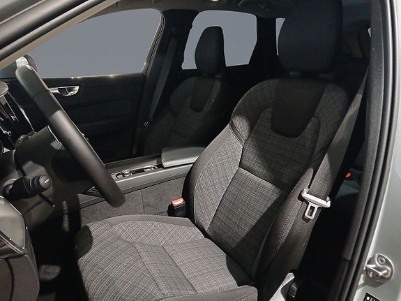 Volvo XC60 6 of 15