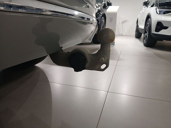 Volvo XC60 11 of 15