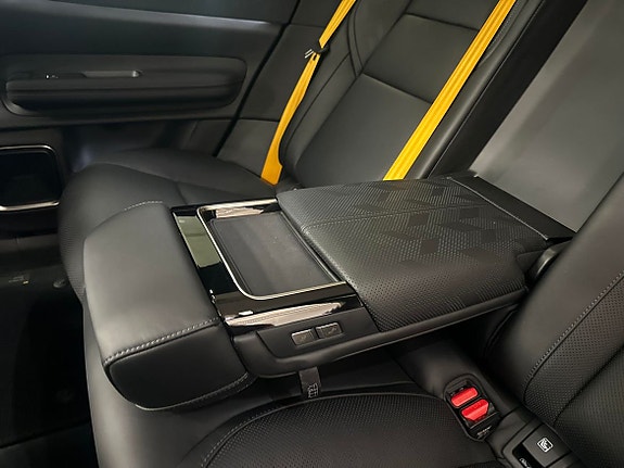 Polestar 4 15 of 27