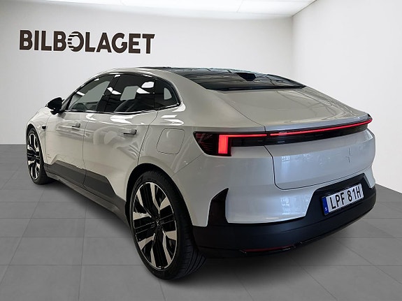 Polestar 4 3 of 27