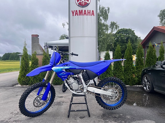 Yamaha YZ 125 Finns i butik för omgående leverans 2 of 7