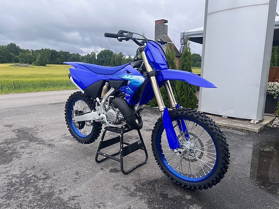Yamaha YZ 125 Finns i butik för omgående leverans 3 of 7