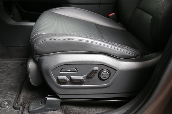 Hyundai Santa Fe 25 of 30