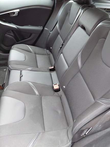 Volvo V40 9 of 15