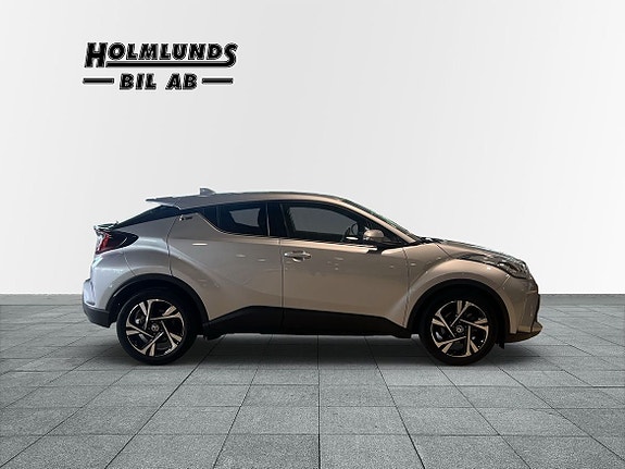 Toyota C-HR 17 of 22