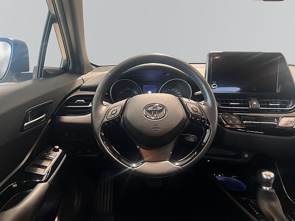 Toyota C-HR 9 of 22