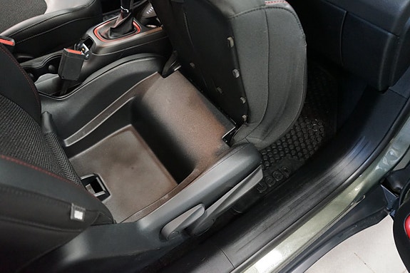 Jeep Compass 25 of 29